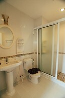 Victoria Nimman Hotel
