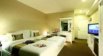 Victoria Nimman Hotel