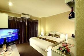 Victoria Nimman Hotel