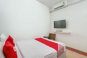 Bangkok Hub Hostel