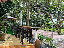 Aissatou Beach Resort