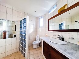 Aissatou Beach Resort