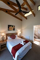 Gooderson Monks Cowl Golf Resort