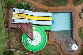 Gooderson Monks Cowl Golf Resort