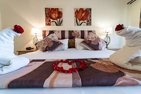 Gooderson Monks Cowl Golf Resort