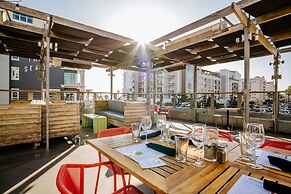 SpringHill Suites by Marriott Oceanside Beach