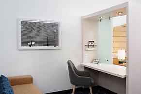 SpringHill Suites by Marriott Oceanside Beach