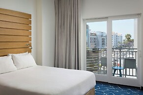 SpringHill Suites by Marriott Oceanside Beach