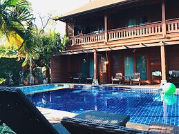 Baan U Sabai Boutique House