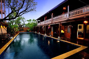 Baan U Sabai Boutique House
