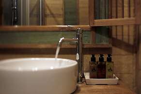 Baan U Sabai Boutique House