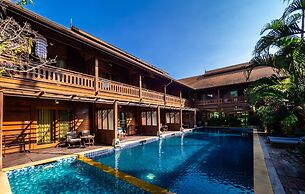 Baan U Sabai Boutique House