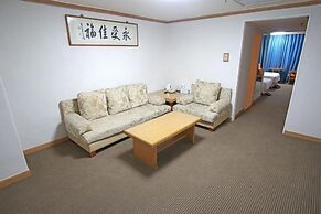 Busan Tourist Hotel
