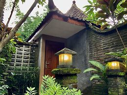 Rumah Boedi Private Residence Villa