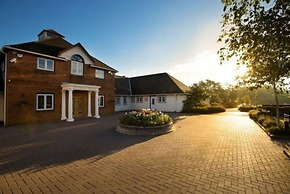Sandford Springs Hotel & Golf Club