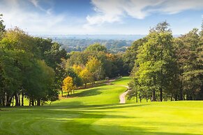 Sandford Springs Hotel & Golf Club