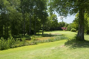 Sandford Springs Hotel & Golf Club