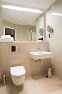 Sandford Springs Hotel & Golf Club