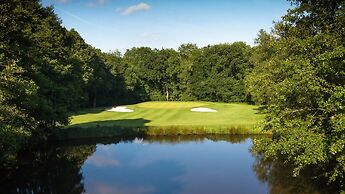 Sandford Springs Hotel & Golf Club