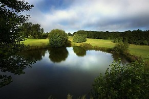 Sandford Springs Hotel & Golf Club