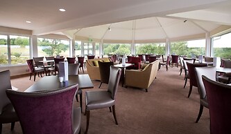 Sandford Springs Hotel & Golf Club