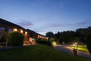 Waterside Hotel & Leisure Club