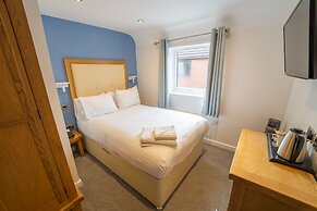 Waterside Hotel & Leisure Club