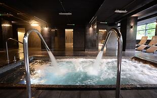 Waterside Hotel & Leisure Club