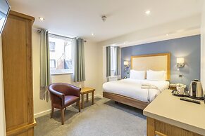 Waterside Hotel & Leisure Club