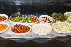 Long Beach Garden Hotel and Pavilions