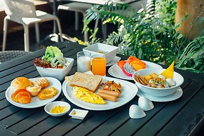 Long Beach Garden Hotel and Pavilions