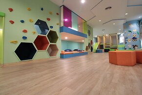 Long Beach Garden Hotel and Pavilions