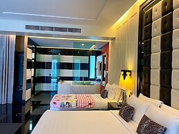 Long Beach Garden Hotel and Pavilions