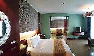 Long Beach Garden Hotel and Pavilions