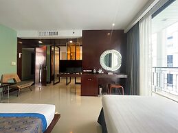 Long Beach Garden Hotel and Pavilions