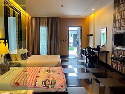 Long Beach Garden Hotel and Pavilions