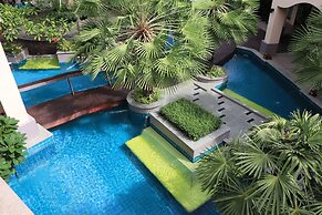 Long Beach Garden Hotel and Pavilions