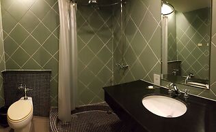 Long Beach Garden Hotel and Pavilions