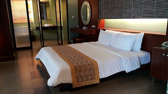 Long Beach Garden Hotel and Pavilions