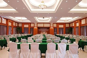 Long Beach Garden Hotel and Pavilions