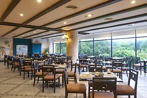 Long Beach Garden Hotel and Pavilions