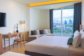 Long Beach Garden Hotel and Pavilions
