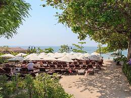 Long Beach Garden Hotel and Pavilions