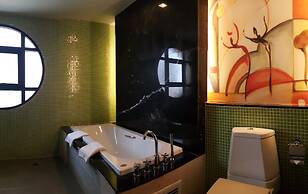 Long Beach Garden Hotel and Pavilions