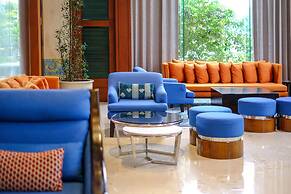 Long Beach Garden Hotel and Pavilions