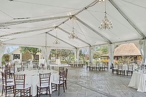 Airlie Hotel