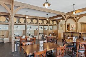 Airlie Hotel
