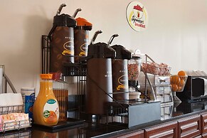 Super 8 by Wyndham Rahway/Newark