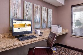 Holiday Inn Express Hotel & Suites Emporia Northwest by IHG