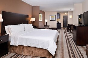 Holiday Inn Express Hotel & Suites Emporia Northwest by IHG